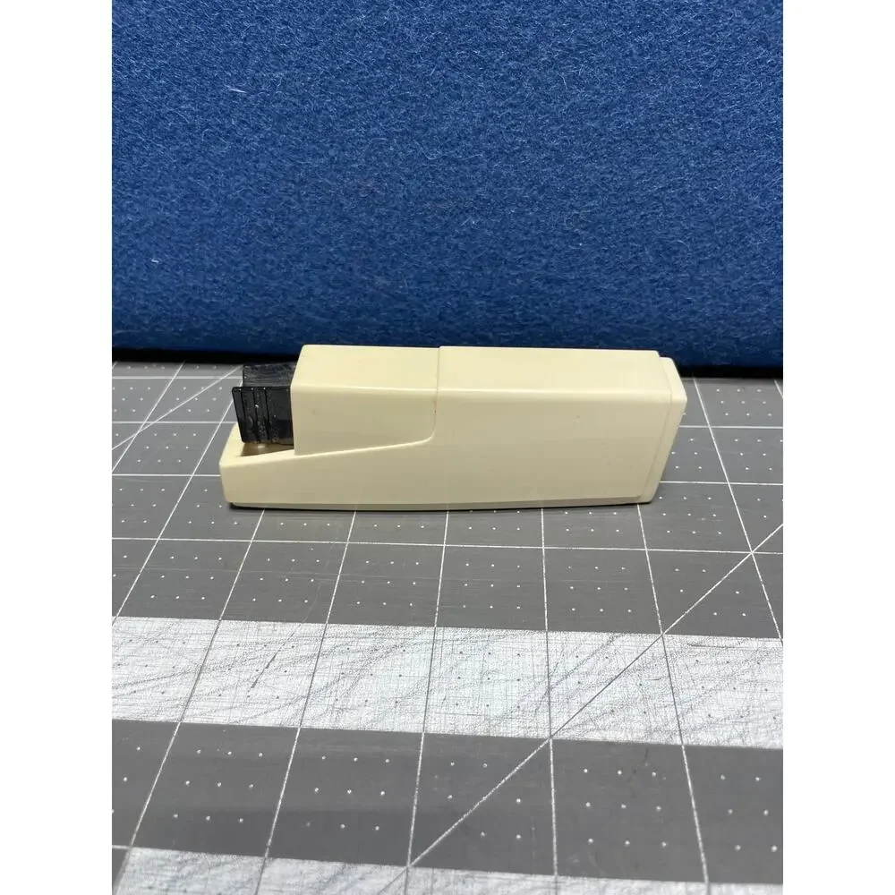 PAMPERED CHEF‎ 4.5” KNIFE SHARPENER STORAGE